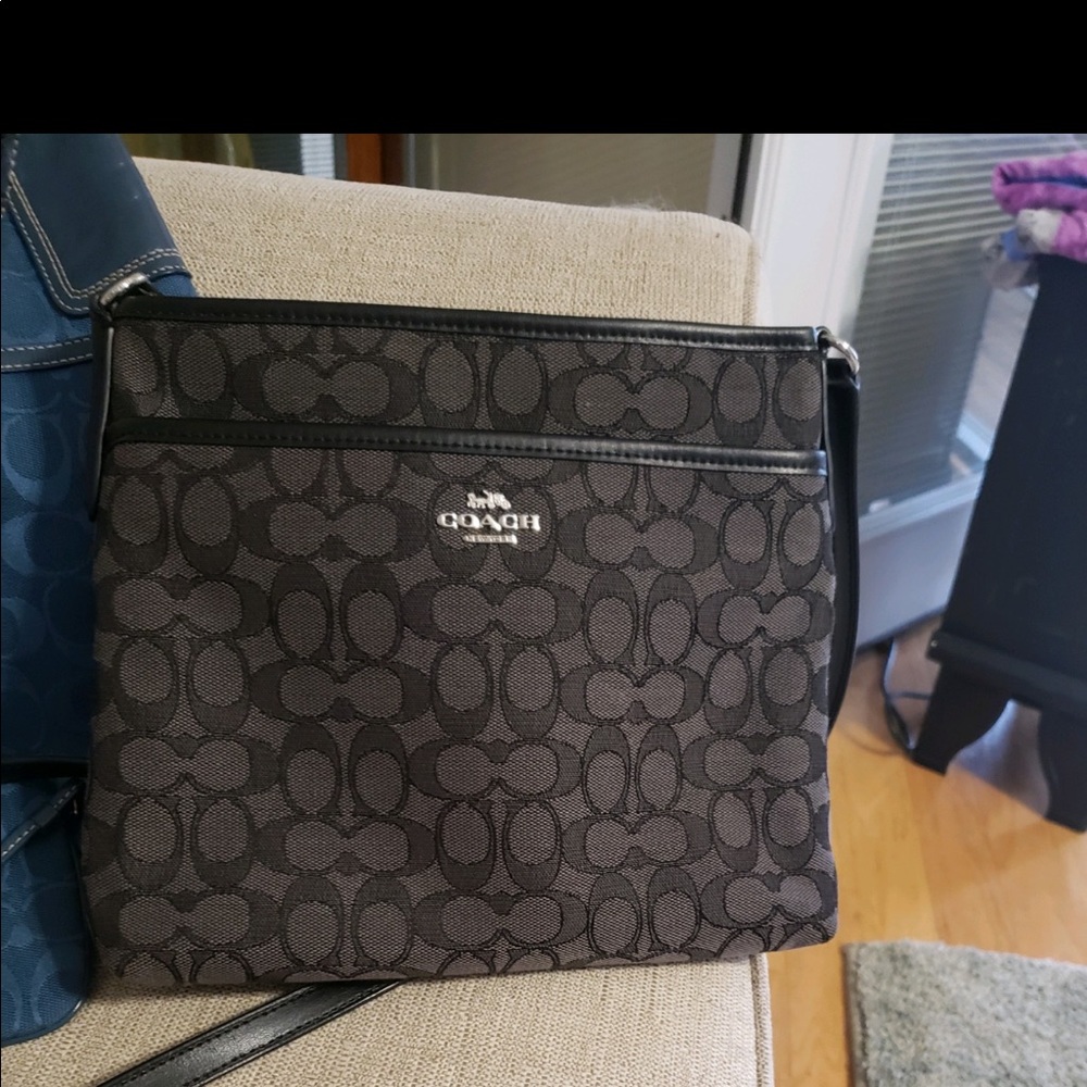 Coach purse - good condition all offers considered